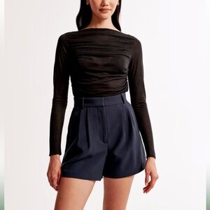 A&F Tailored Short Dark Indigo ,S M, XL